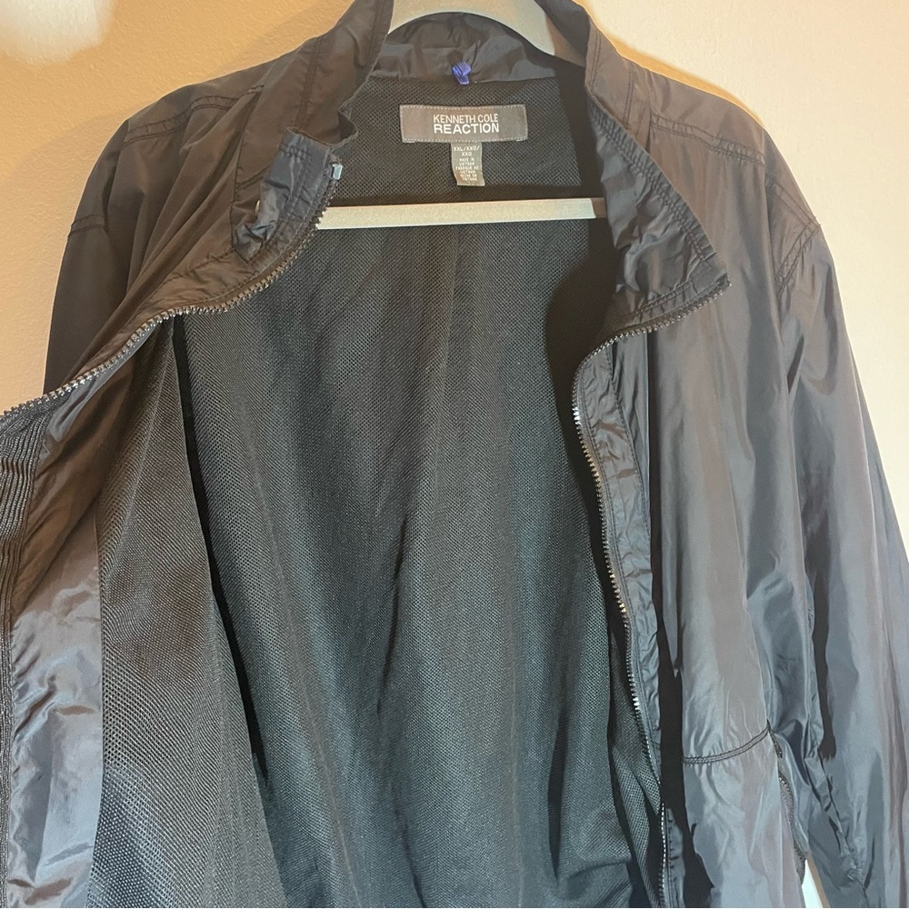 Kenneth Cole Reaction Windbreaker Jacket
Size XXL